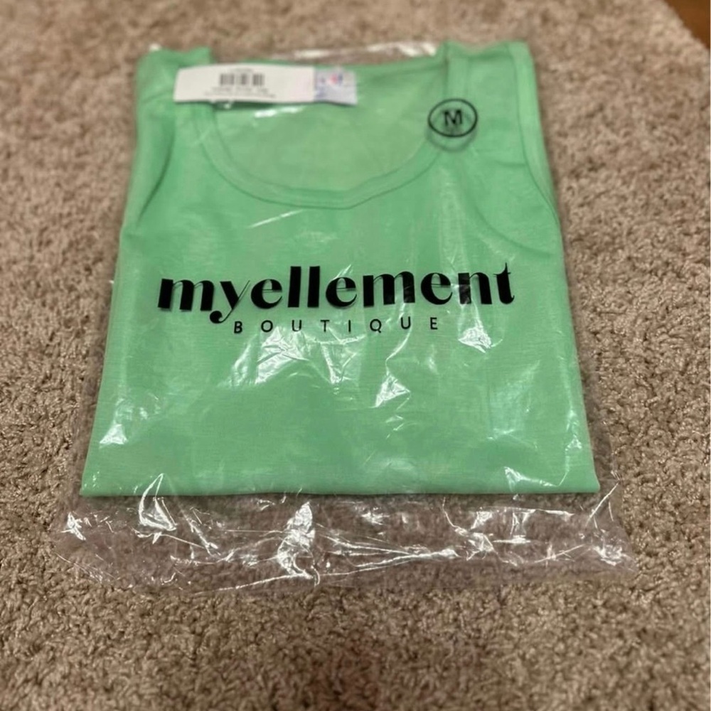 Myellement Boutique Green Tank Top Size M